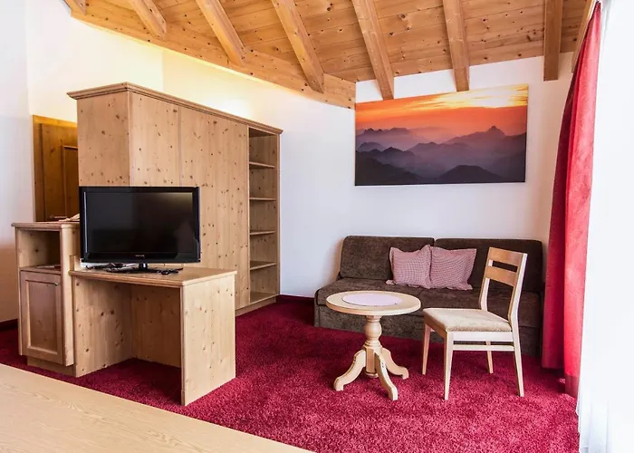 Hotel Garni Lawens Serfaus