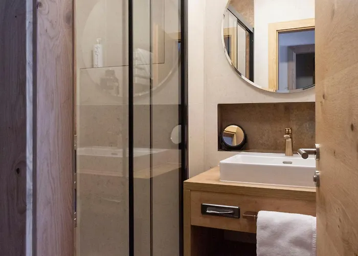 Garni Lawens ホテル