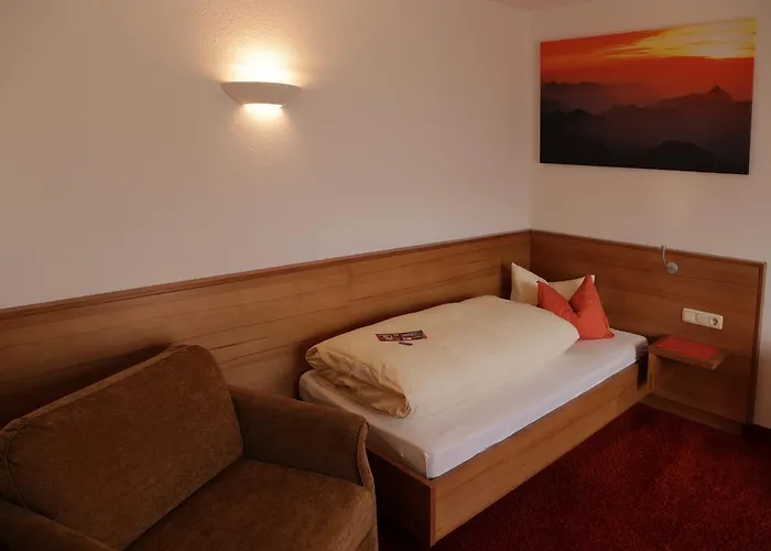 Garni Lawens 3* Serfaus