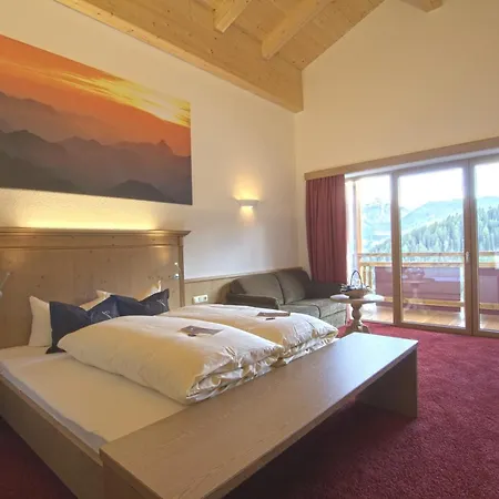 Garni Lawens Hotel