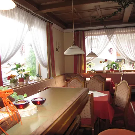 Garni Lawens Hotel