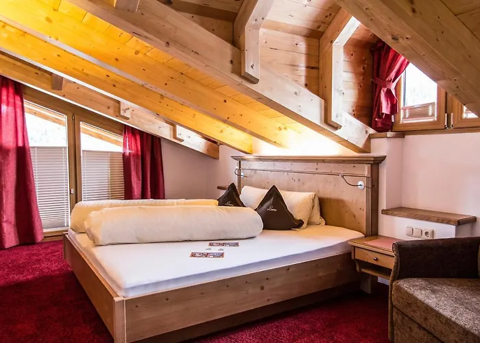 Garni Lawens Hotel
